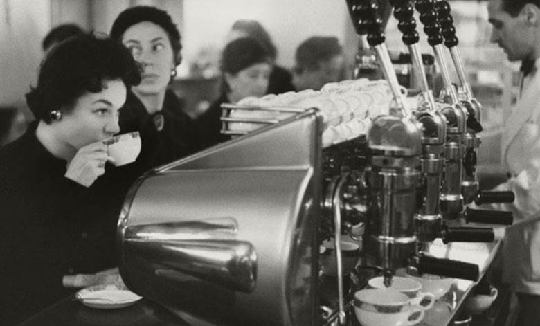 موج سوم قهوه